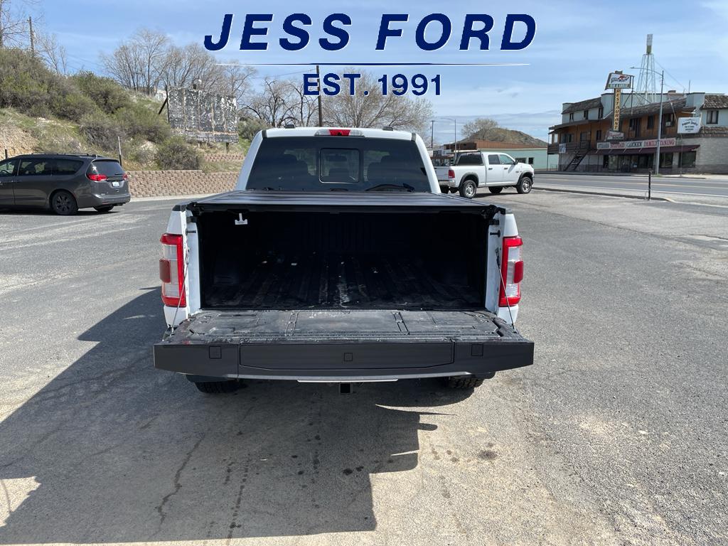 View vehicle photo 5