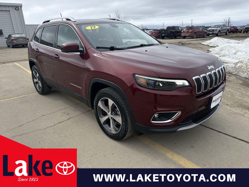 Velvet Red Pearlcoat 2019 Jeep Cherokee Limited 4WD SUV / Crossover Four-Wheel Drive 9-Speed Automatic