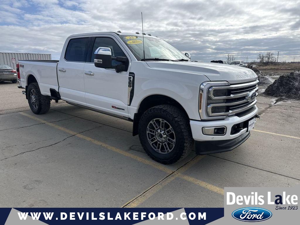 Star White Metallic Tri-Coat 2025 Ford F-350 Super Duty Platinum Crew Cab 4WD Pickup Truck Four-Wheel Drive Automatic