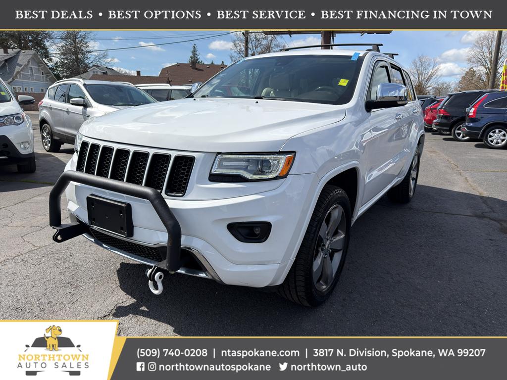 White 2016 Jeep Grand Cherokee Overland 4WD SUV / Crossover Four-Wheel Drive Automatic