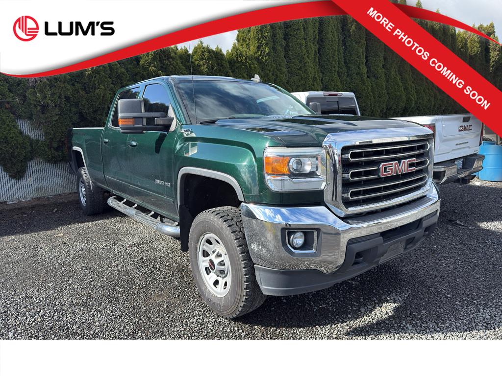 Emerald Green Metallic 2015 GMC Sierra 2500HD SLE Crew Cab SB 4WD Pickup Truck Four-Wheel Drive 6-Speed Automatic