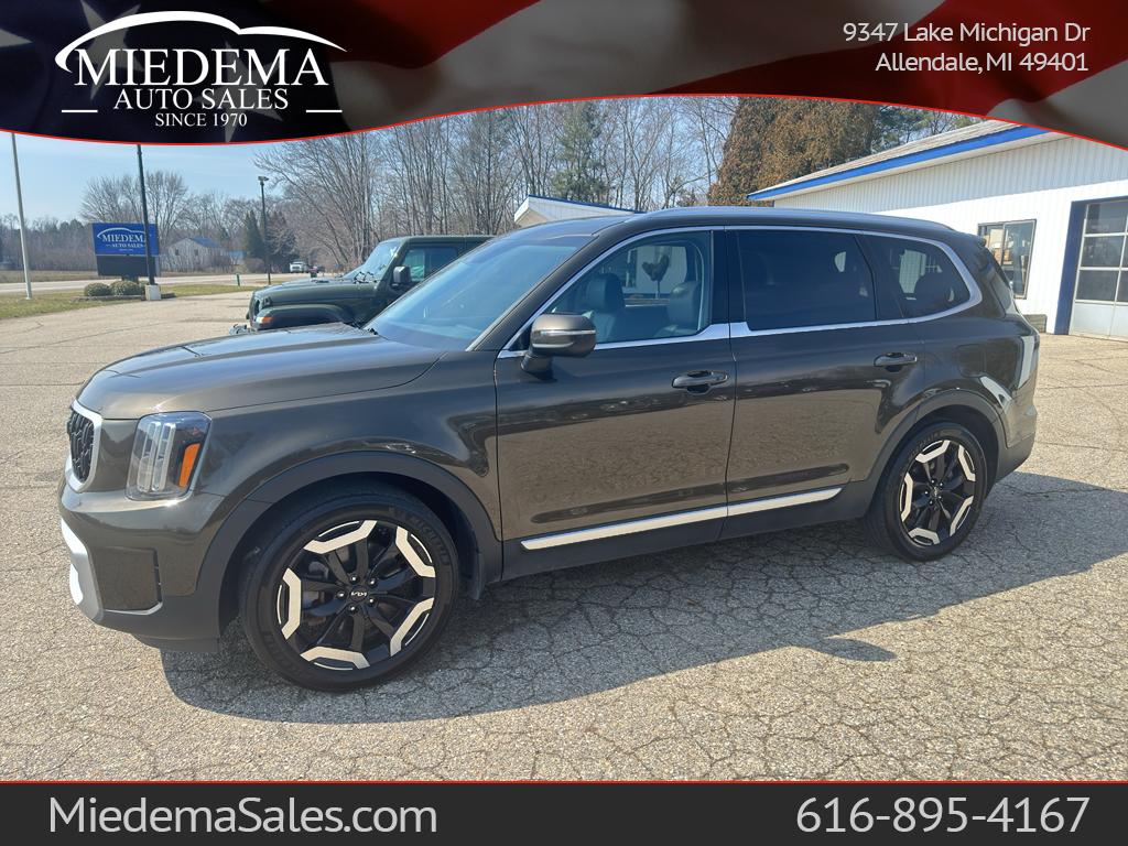 Moss 2023 Kia Telluride EX AWD SUV / Crossover All-Wheel Drive Automatic