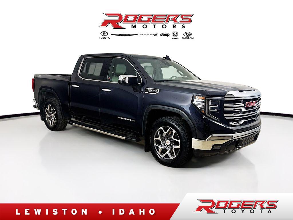 2022 GMC Sierra 1500 SLT Crew Cab 4WD