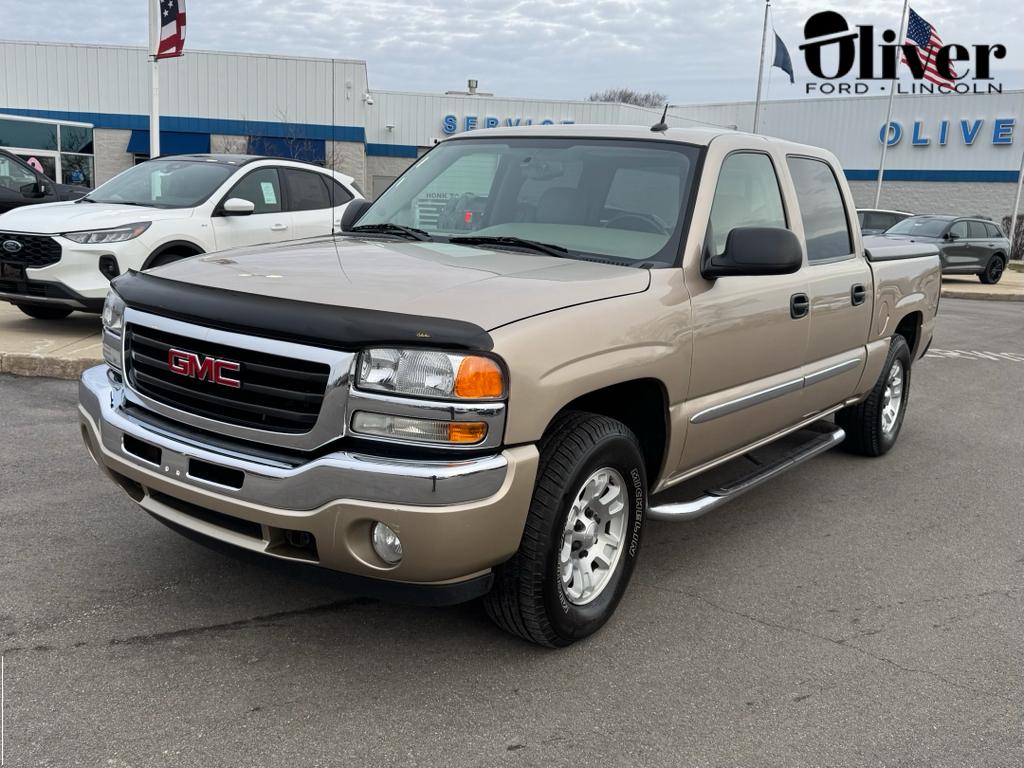 2005 GMC Sierra 1500 SLT 4WD Crew Cab SB