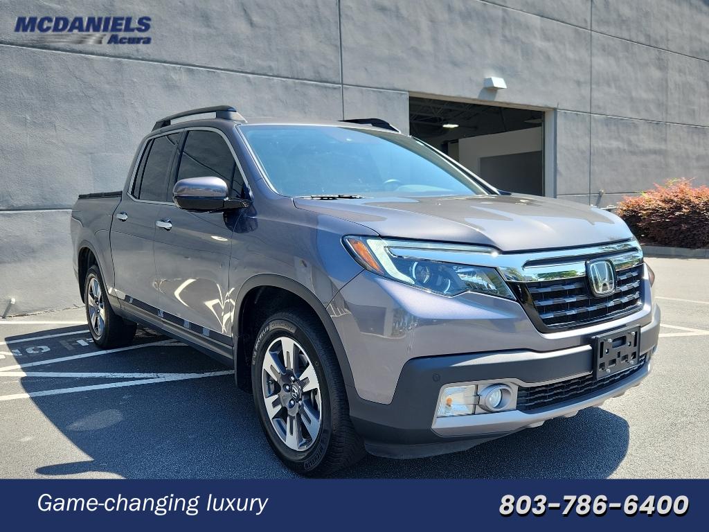 Gray (Modern Steel Metallic) 2018 Honda Ridgeline RTL-E AWD Pickup Truck All-Wheel Drive 6-Speed Automatic