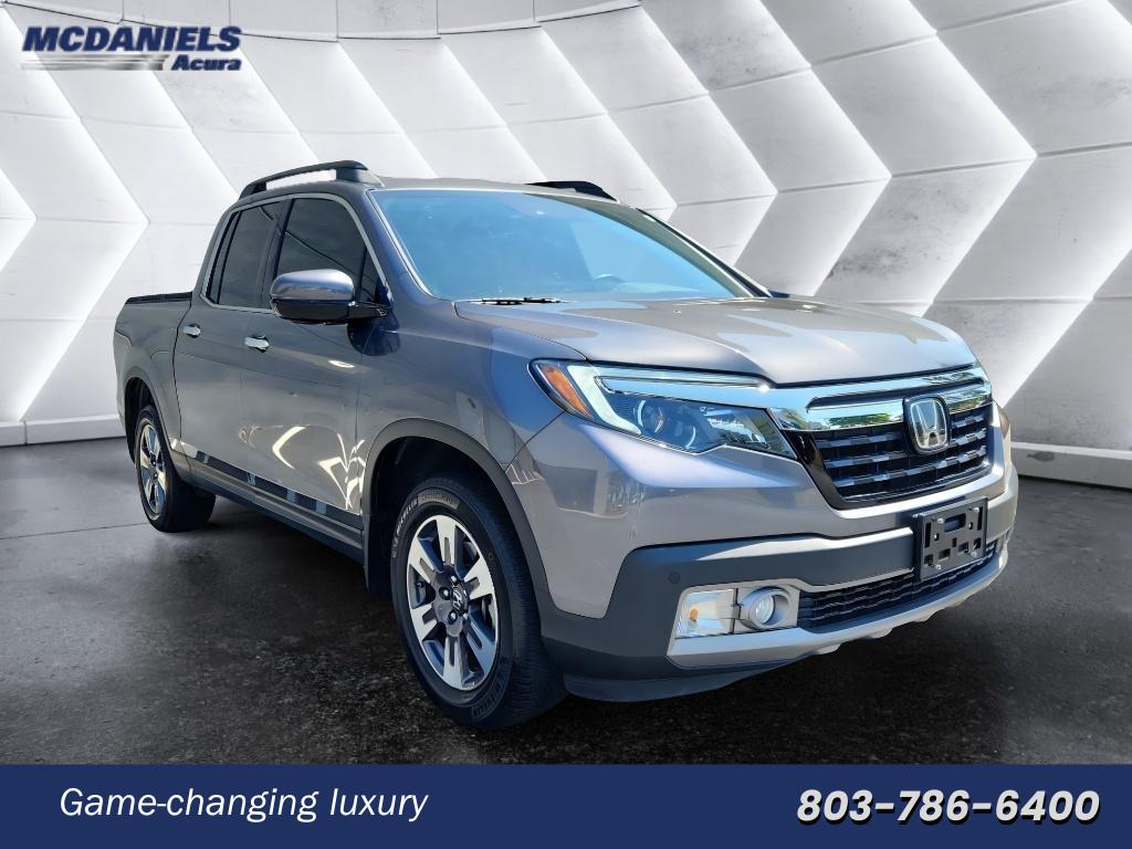 Gray (Modern Steel Metallic) 2018 Honda Ridgeline RTL-E AWD Pickup Truck All-Wheel Drive 6-Speed Automatic