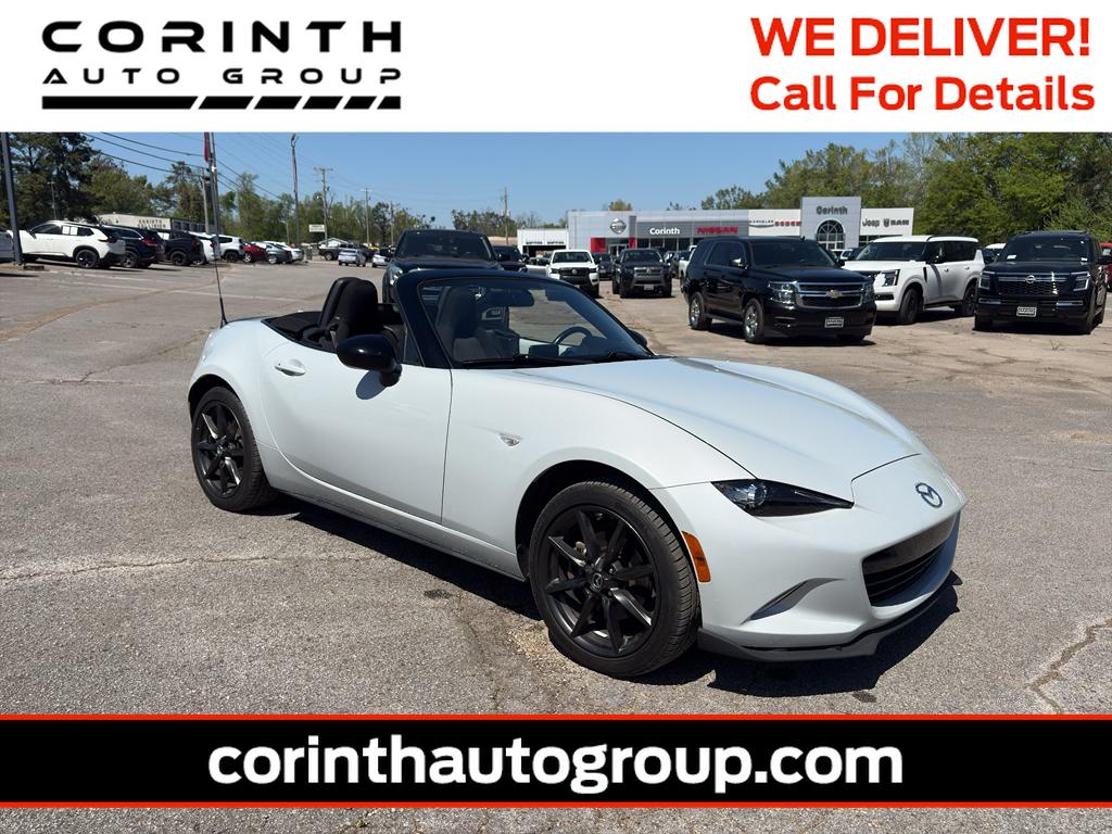 Arctic White 2016 Mazda MX-5 Miata Club Convertible Convertible Rear-Wheel Drive 6-Speed Manual