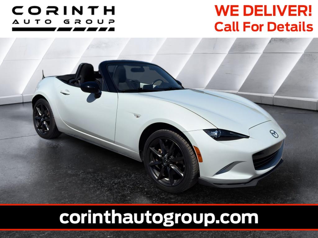 Arctic White 2016 Mazda MX-5 Miata Club Convertible Convertible Rear-Wheel Drive 6-Speed Manual