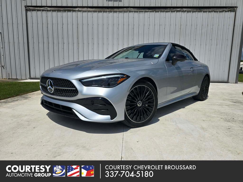 Cirrus Silver Metallic 2025 Mercedes-Benz CLE 300 4MATIC Coupe All-Wheel Drive 9-Speed Automatic