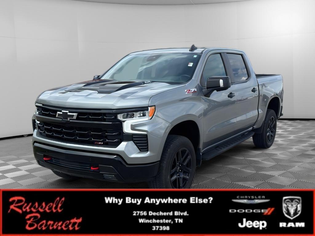 Sterling Gray Metallic 2025 Chevrolet Silverado 1500 LT Trail Boss Crew Cab 4WD Pickup Truck Four-Wheel Drive Automatic