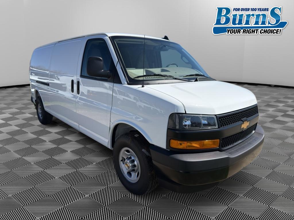 2025 Chevrolet Express Cargo 2500 RWD