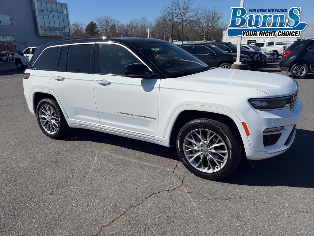 2025 Jeep Grand Cherokee Summit 4WD