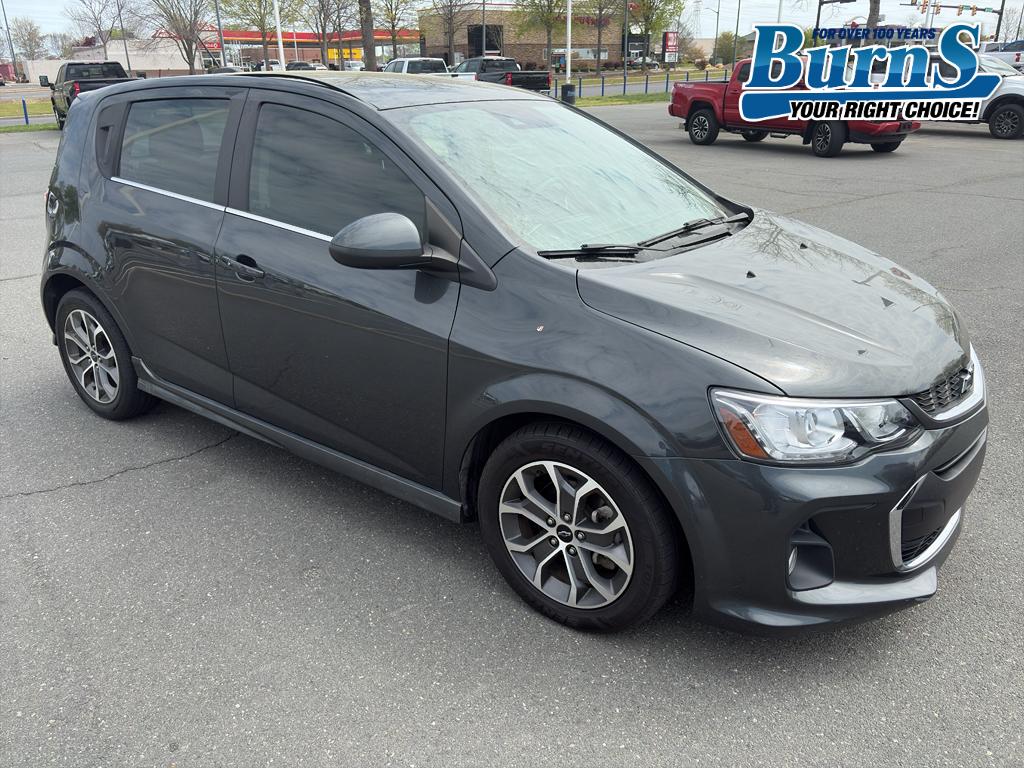 Nightfall Gray Metallic 2020 Chevrolet Sonic LT Hatchback FWD Hatchback Front-Wheel Drive 6-Speed Automatic