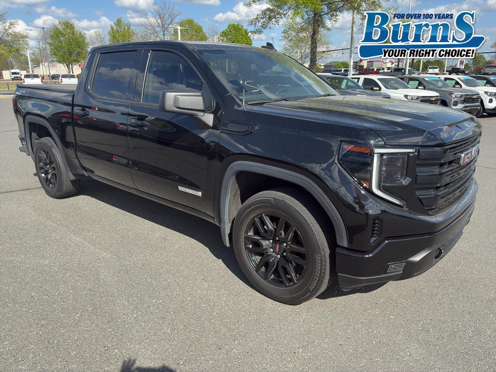 Onyx Black 2022 GMC Sierra 1500 Elevation Standard Crew Cab 4WD Pickup Truck Four-Wheel Drive 8-Speed Automatic