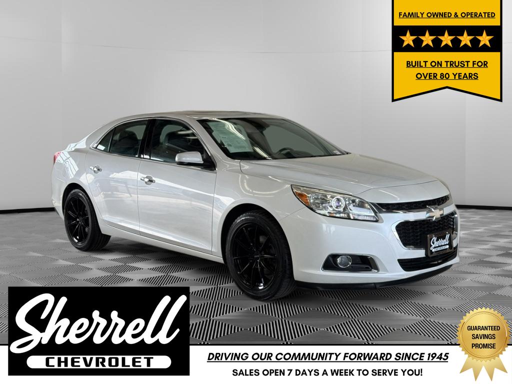 White (Iridescent Pearl Tricoat) 2016 Chevrolet Malibu Limited LTZ FWD Sedan Front-Wheel Drive 6-Speed Automatic