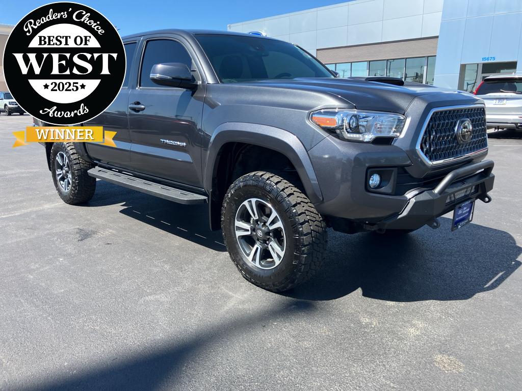 Magnetic Gray Metallic 2018 Toyota Tacoma TRD Sport Double Cab 4WD Pickup Truck Four-Wheel Drive 6-Speed Automatic