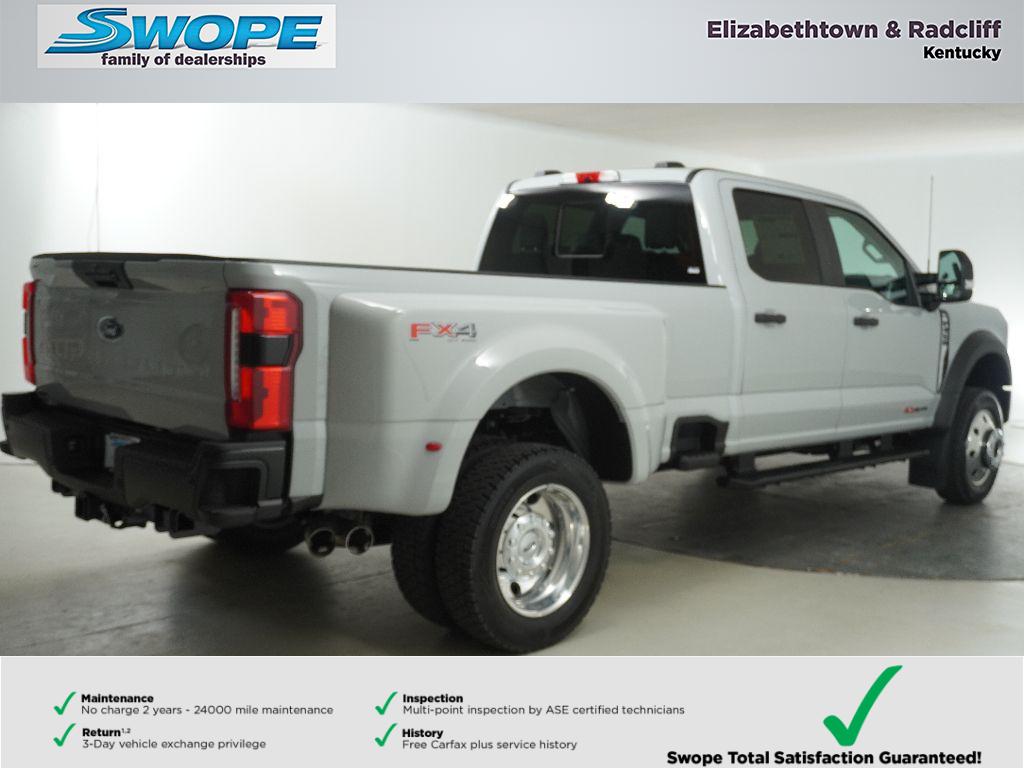 View vehicle photo 2