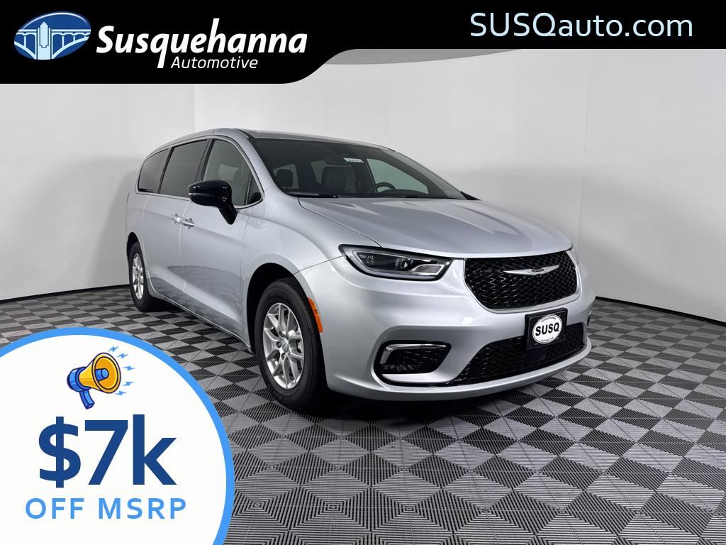 Silver Mist Clearcoat 2026 Chrysler Pacifica Select FWD Minivan Front-Wheel Drive 9-Speed Automatic