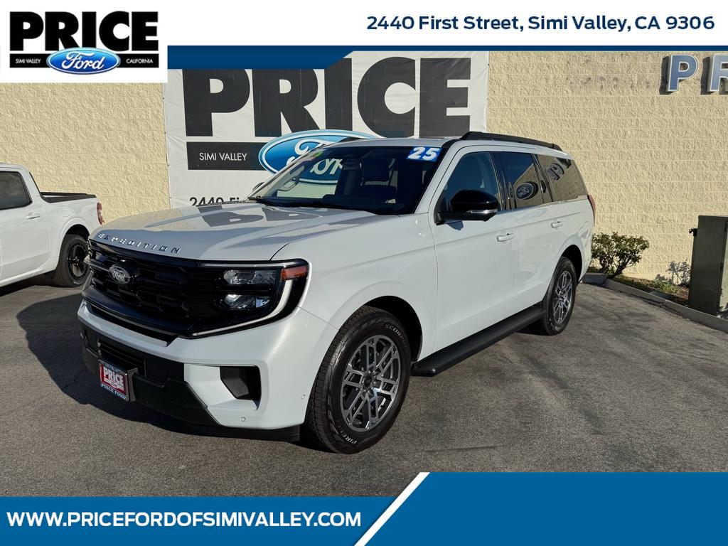 2025 Ford Expedition Active 4WD
