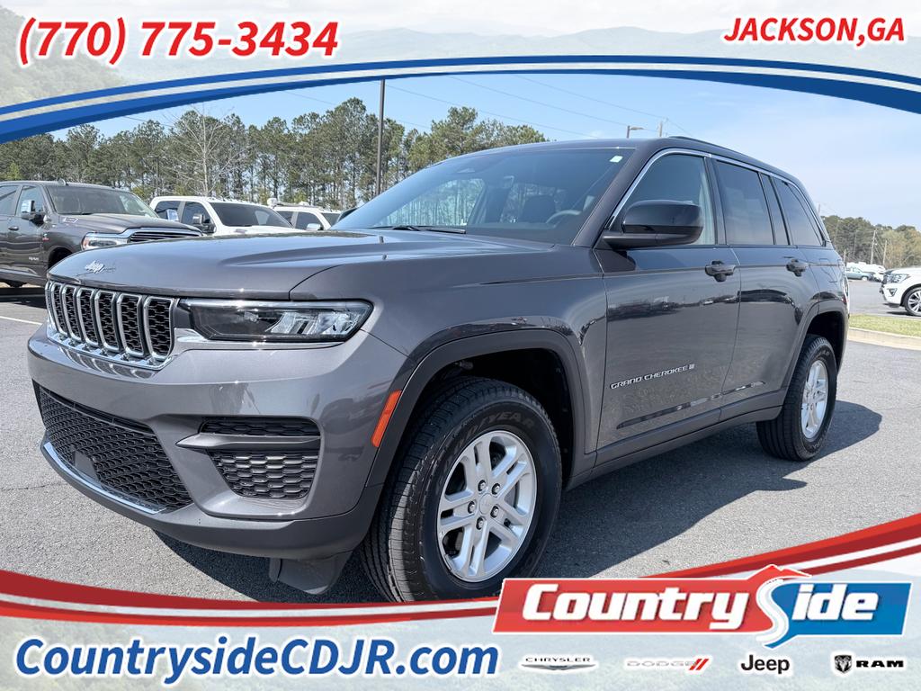 2025 Jeep Grand Cherokee Laredo RWD