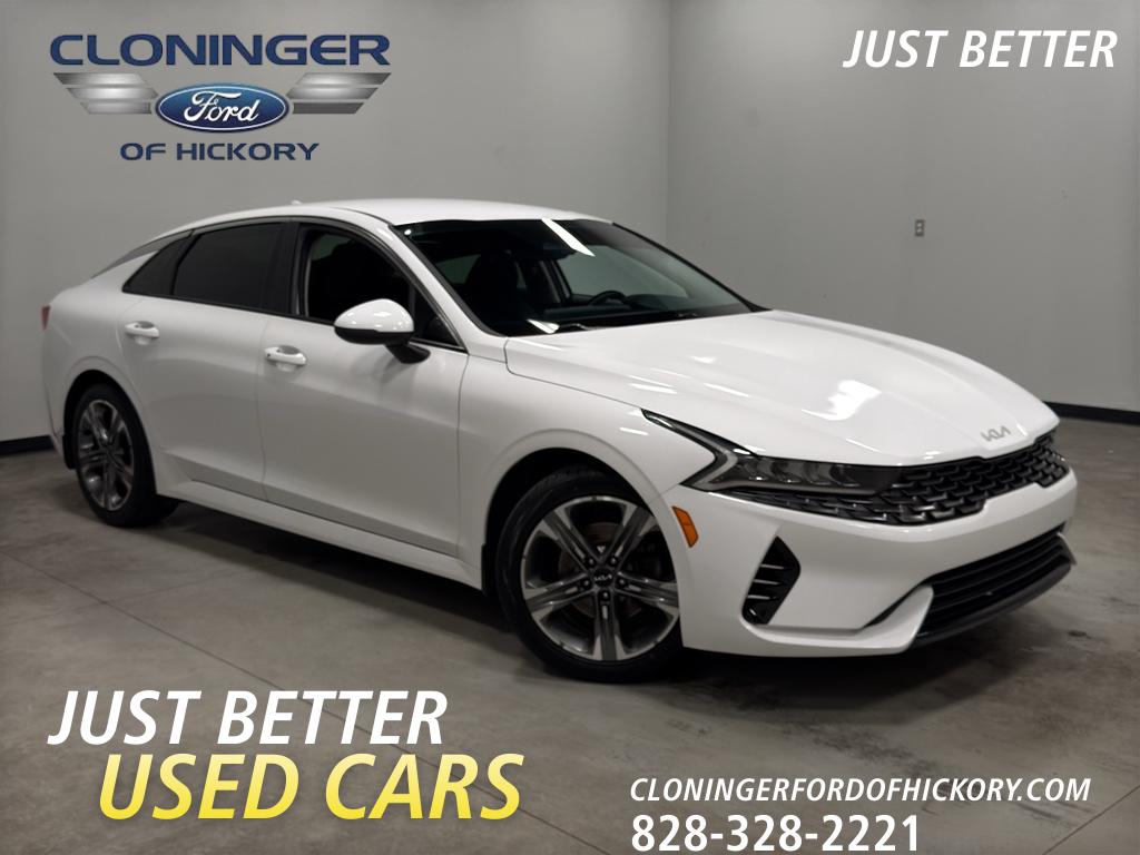 Glacial White Pearl 2022 Kia K5 LXS FWD Sedan Front-Wheel Drive 8-Speed Automatic