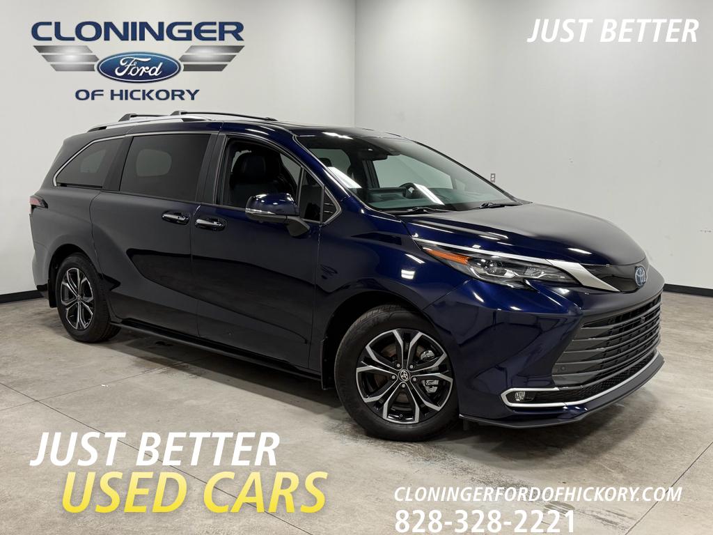 Blueprint 2025 Toyota Sienna Platinum 7-Passenger AWD Minivan All-Wheel Drive Continuously Variable Transmission