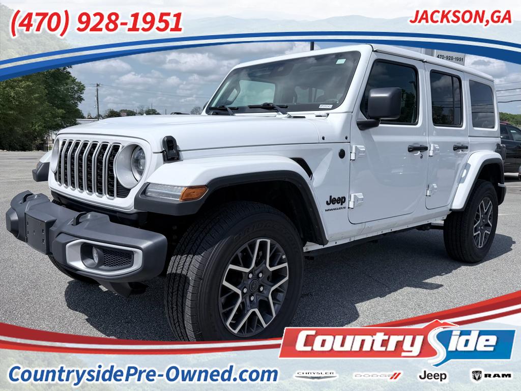 Bright White Clearcoat 2025 Jeep Wrangler Sahara 4-Door 4WD SUV / Crossover Four-Wheel Drive 8-Speed Automatic