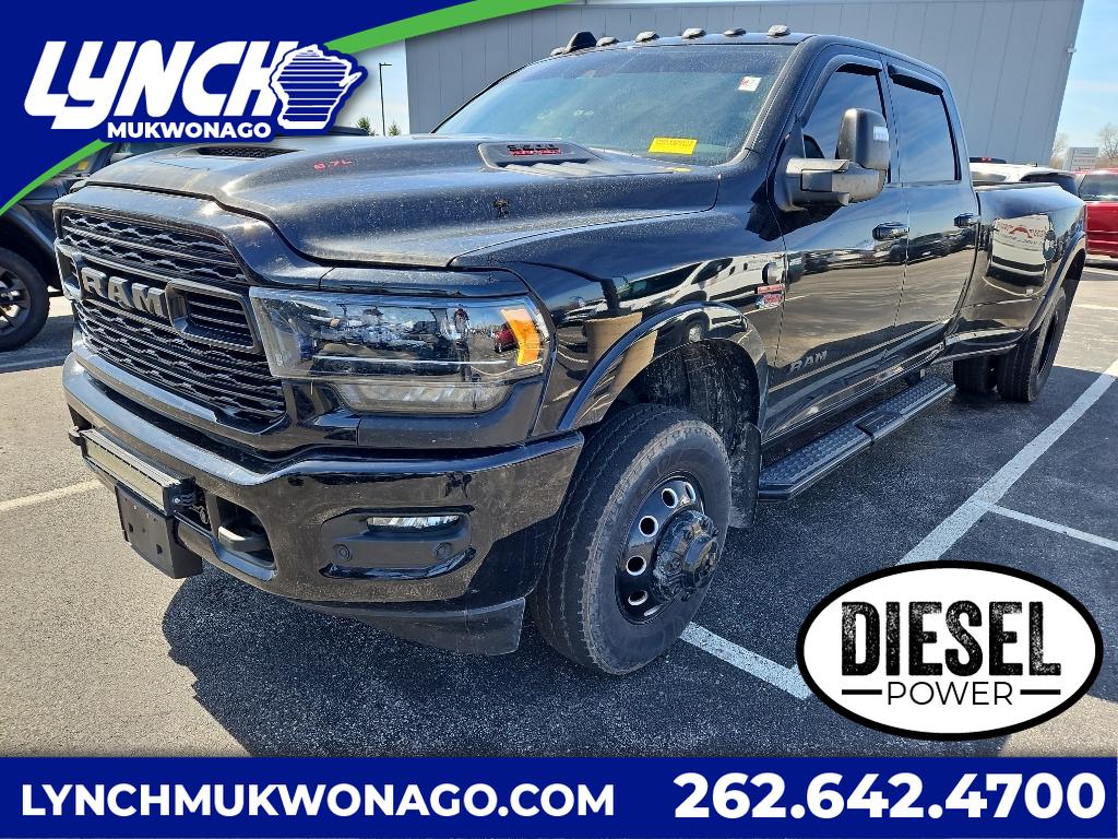 Diamond Black Crystal Pearlcoat 2023 RAM 3500 Limited Crew Cab LB DRW 4WD Pickup Truck Four-Wheel Drive Automatic