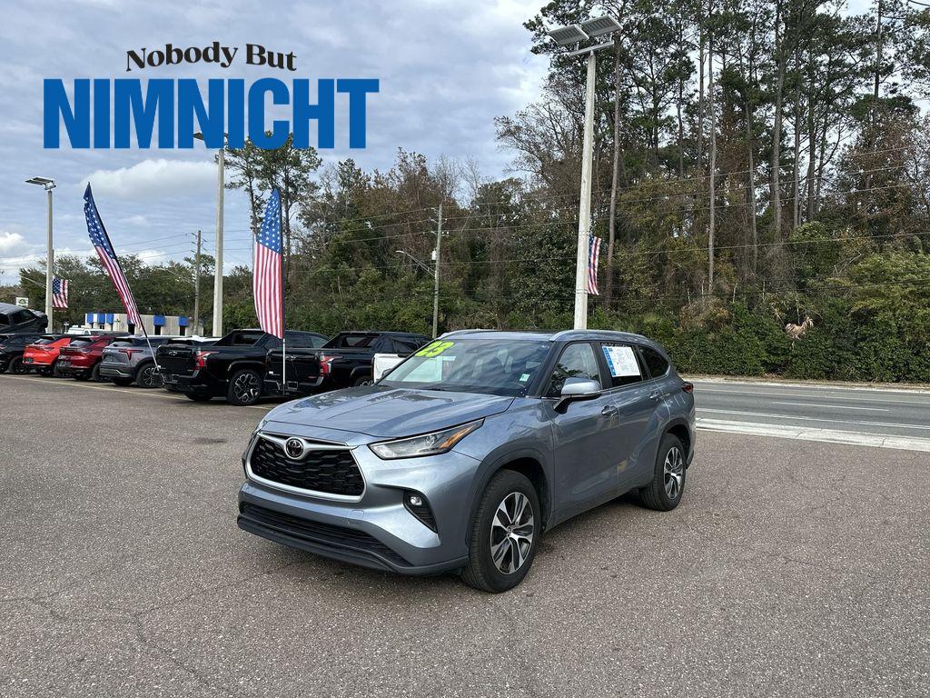 2023 Toyota Highlander XLE FWD