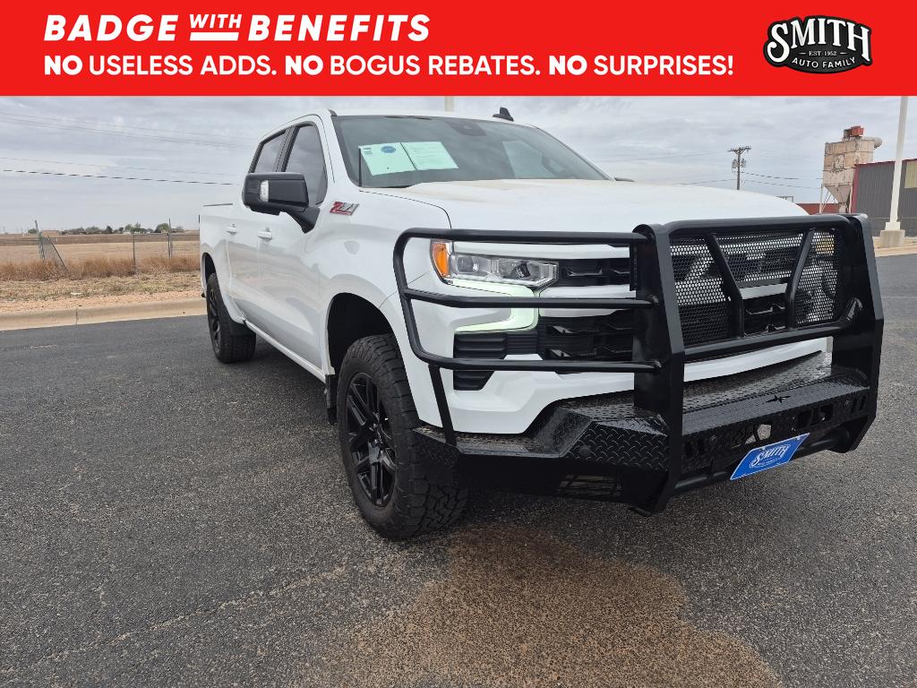 Summit White 2022 Chevrolet Silverado 1500 RST Crew Cab 4WD Pickup Truck Four-Wheel Drive Automatic