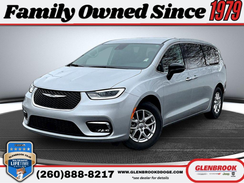 Silver Mist Clearcoat 2024 Chrysler Pacifica Touring L FWD Minivan Front-Wheel Drive 9-Speed Automatic