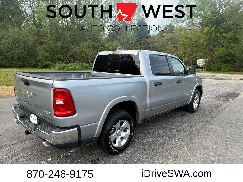 Billet Silver Metallic Clearcoat 2025 RAM 1500 Big Horn Crew Cab 4WD Pickup Truck Four-Wheel Drive 8-Speed Automatic