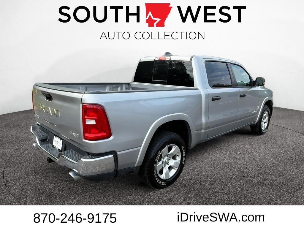 Billet Silver Metallic Clearcoat 2025 RAM 1500 Big Horn Crew Cab 4WD Pickup Truck Four-Wheel Drive 8-Speed Automatic