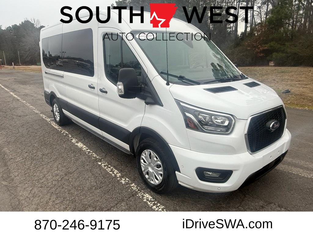 2023 Ford Transit Passenger 350 XLT Medium Roof LB RWD