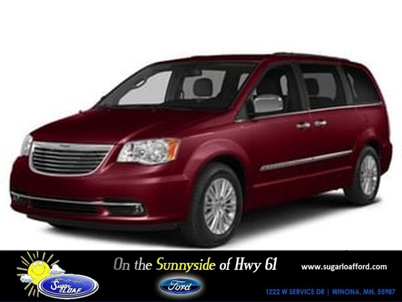 2015 Chrysler Town & Country Touring FWD