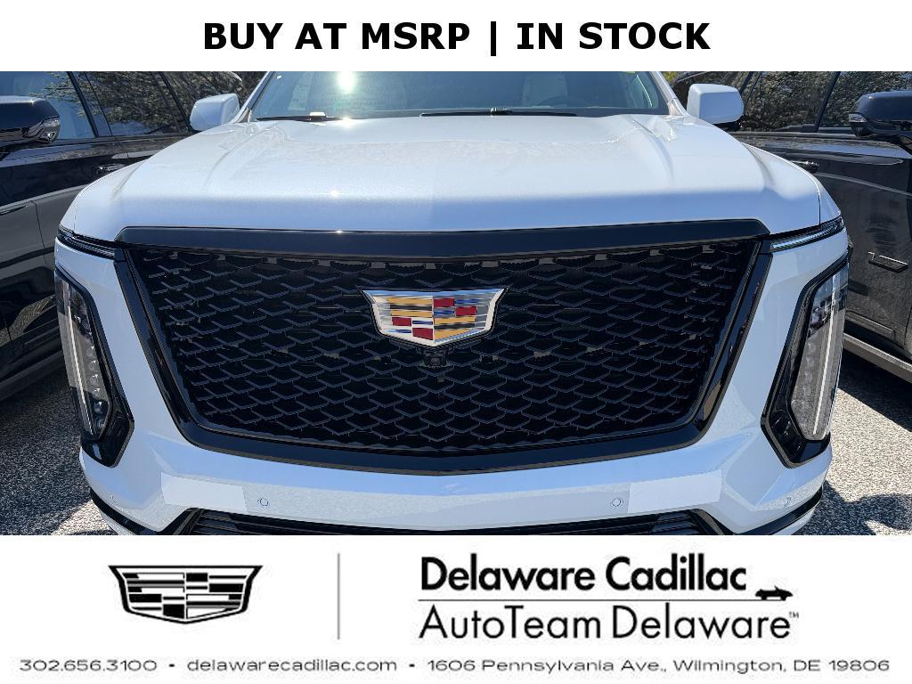 Vibrant White Tricoat 2026 Cadillac Escalade Platinum Sport 4WD SUV / Crossover Four-Wheel Drive Automatic