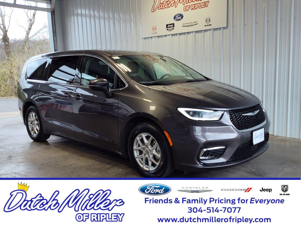 2023 Chrysler Pacifica Touring L FWD