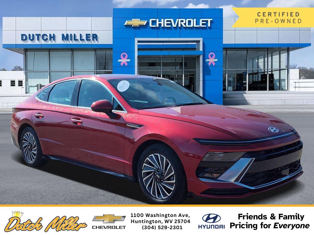 ultimate red 2025 Hyundai Sonata Hybrid SEL FWD Sedan Front-Wheel Drive 6-Speed Automatic