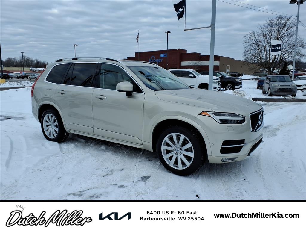 2016 Volvo XC90 T6 Momentum AWD