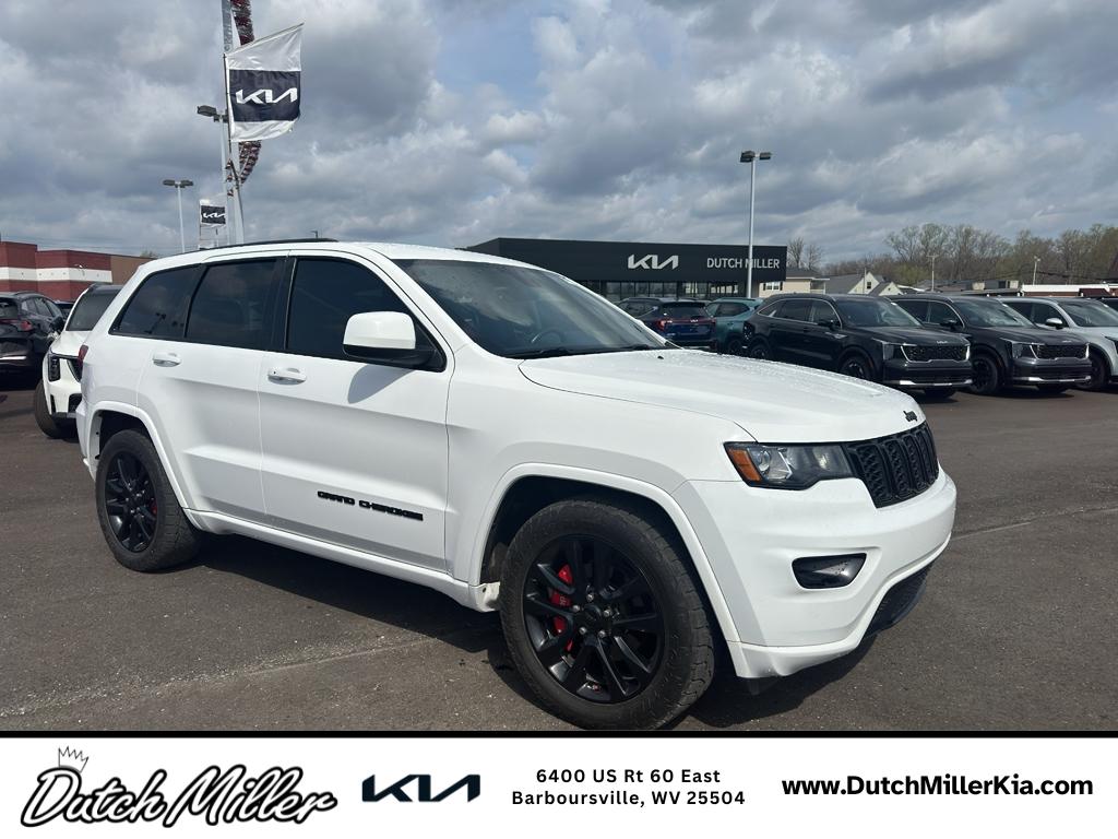 Bright White Clearcoat 2017 Jeep Grand Cherokee Altitude 4WD SUV / Crossover Four-Wheel Drive 8-Speed Automatic