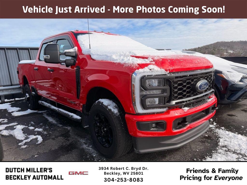 2025 Ford F-250 Super Duty XL Crew Cab 4WD