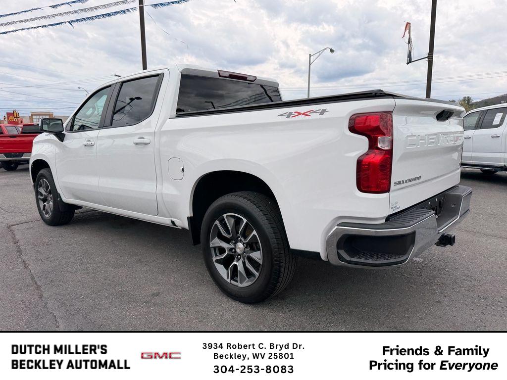 View vehicle photo 5