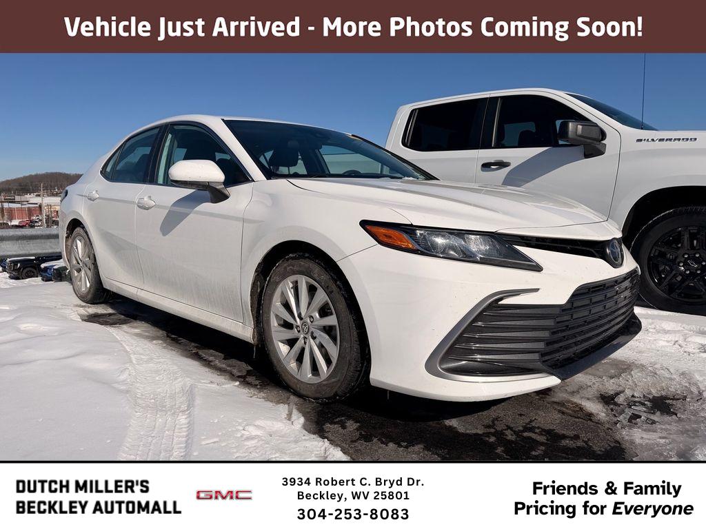 2022 Toyota Camry LE FWD