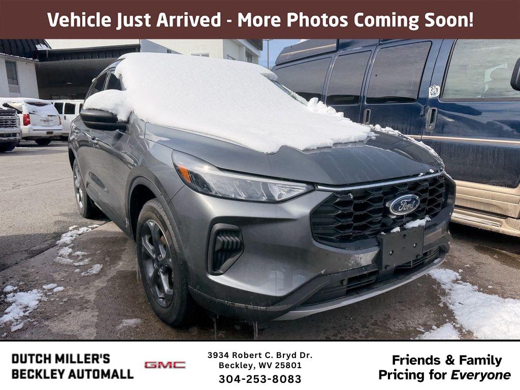 2025 Ford Escape ST-Line AWD
