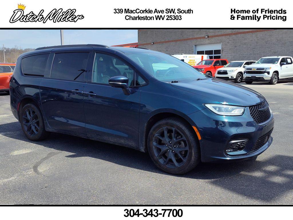 2022 Chrysler Pacifica Limited AWD