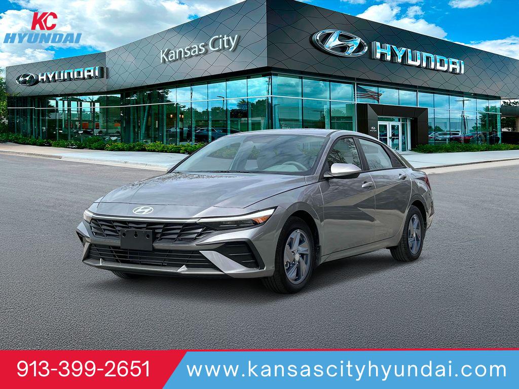 2025 Hyundai Elantra SE FWD