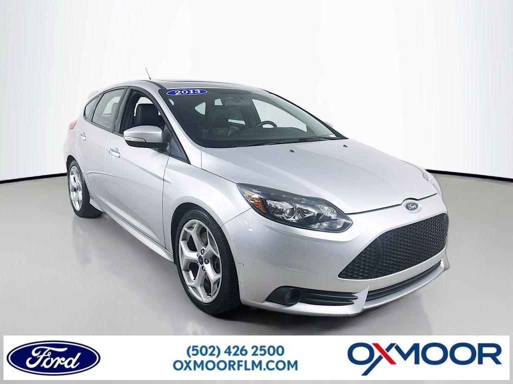 Ingot Silver 2013 Ford Focus ST Hatchback Front-Wheel Drive 6-Speed Manual