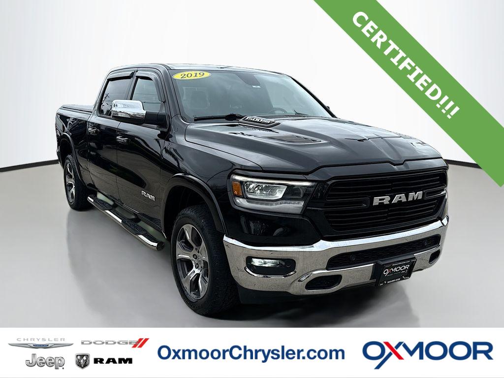 Diamond Black Crystal Pearlcoat 2019 RAM 1500 Laramie Crew Cab 4WD Pickup Truck Four-Wheel Drive 8-Speed Automatic