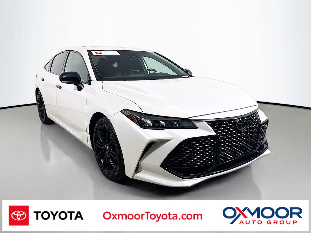 White (Wind Chill Pearl) 2021 Toyota Avalon XSE Nightshade FWD Sedan Front-Wheel Drive 8-Speed Automatic