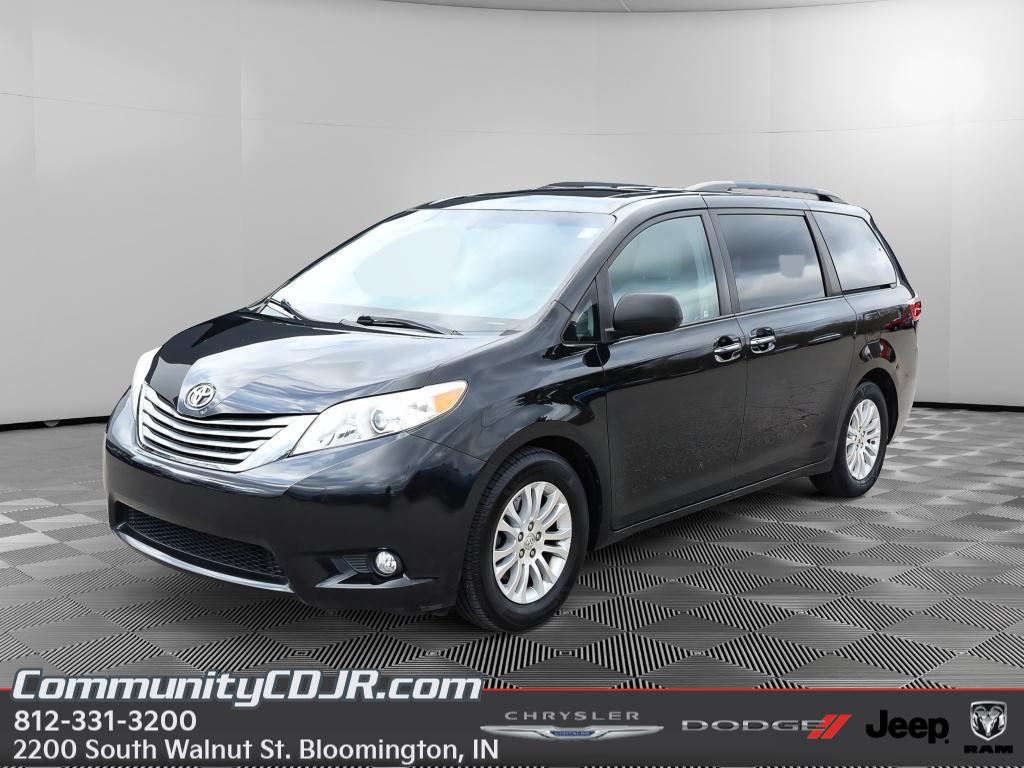 Attitude Black 2015 Toyota Sienna XLE Premium 8-Passenger Minivan Front-Wheel Drive 6-Speed Automatic
